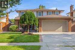 7 APEX Court  Stoney Creek, ON L8J 1J2