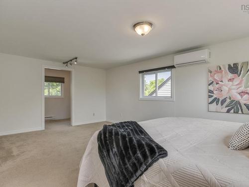 46 Albro Lake Road, Dartmouth, NS - Indoor Photo Showing Bedroom