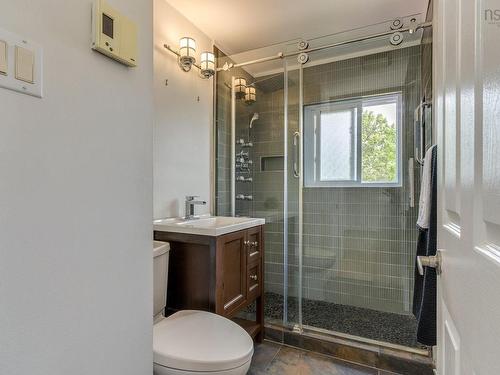 46 Albro Lake Road, Dartmouth, NS - Indoor Photo Showing Bathroom