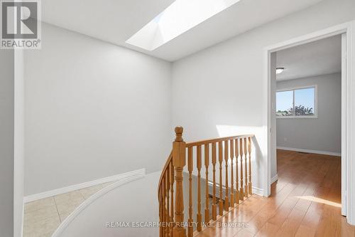 448 Stone Church Road E, Hamilton, ON - Indoor Photo Showing Other Room