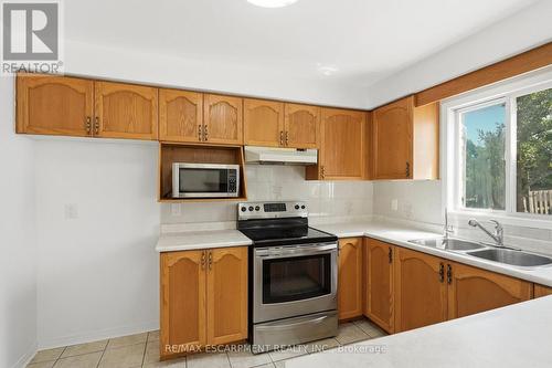 448 Stone Church Road E, Hamilton, ON - Indoor Photo Showing Kitchen With Double Sink