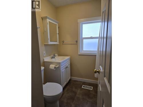2020 Ross Crescent, Prince George, BC - Indoor Photo Showing Bathroom