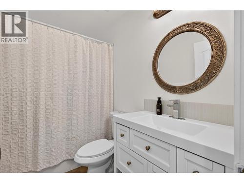Main Bathroom - 2655 Applegreen Court, West Kelowna, BC - Indoor Photo Showing Bathroom