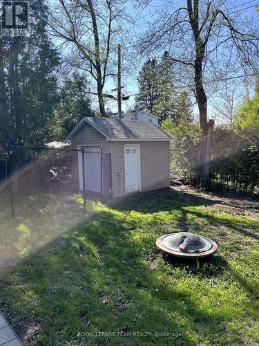 Storage shed with power - 9 Tower Road E, Ottawa, ON - Outdoor