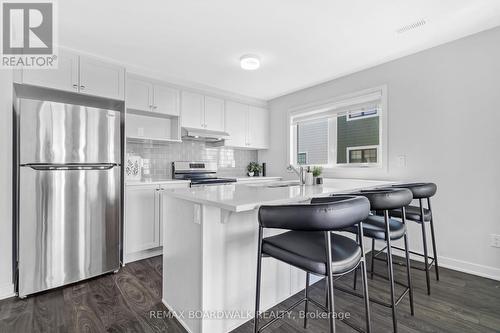 Kitchen - 210 Verulam Street, Ottawa, ON - Indoor Photo Showing Kitchen With Stainless Steel Kitchen With Upgraded Kitchen