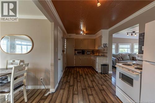 4 Gregg Street, Baie-Sainte-Anne, NB - Indoor Photo Showing Kitchen