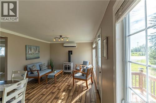4 Gregg Street, Baie-Sainte-Anne, NB - Indoor