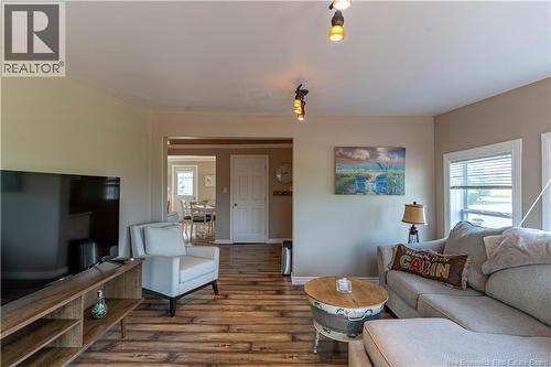 4 Gregg Street, Baie-Sainte-Anne, NB - Indoor Photo Showing Living Room