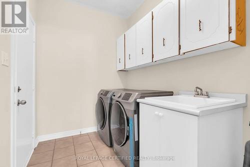 5890 Tampico Way, Mississauga, ON - Indoor Photo Showing Laundry Room
