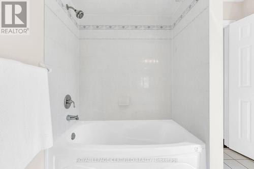 5890 Tampico Way, Mississauga, ON - Indoor