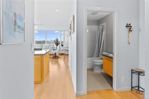 #805-38 Front St, Nanaimo, BC - Indoor