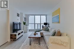1403 - 8 YORK STREET Toronto, ON M5J 2Y2