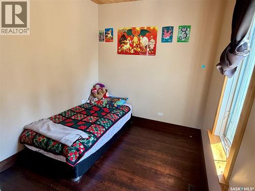 402 4Th Street, Medstead, SK - Indoor Photo Showing Bedroom