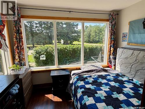 402 4Th Street, Medstead, SK - Indoor Photo Showing Bedroom