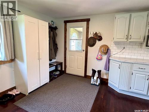 402 4Th Street, Medstead, SK - Indoor