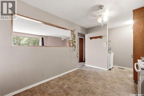 158 Read Avenue, Regina, SK - Indoor