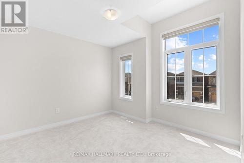 16 Crossmore Crescent, Cambridge, ON - Indoor Photo Showing Other Room