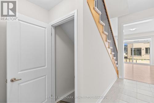 16 Crossmore Crescent, Cambridge, ON - Indoor Photo Showing Other Room