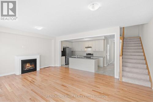 16 Crossmore Crescent, Cambridge, ON - Indoor Photo Showing Living Room With Fireplace
