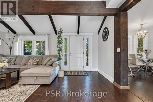 505 Main Street E, Shelburne, ON - Indoor Photo Showing Living Room