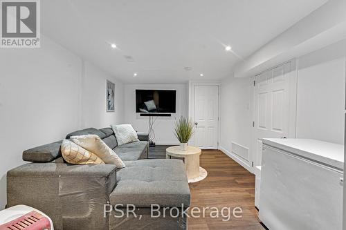 505 Main Street E, Shelburne, ON - Indoor Photo Showing Living Room
