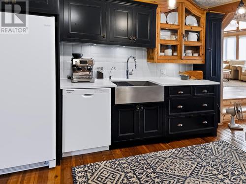 123 Canfield Rd, Kenora, ON - Indoor Photo Showing Kitchen