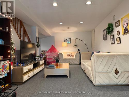 5110 Nishga Court, Mississauga, ON - Indoor