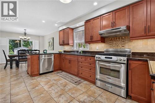 160 Wills Crescent, Binbrook, ON - Indoor Photo Showing Kitchen