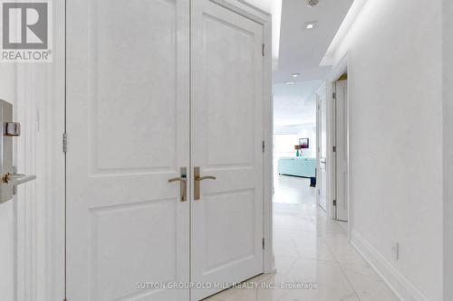 1307 - 2267 Lake Shore Boulevard W, Toronto, ON - Indoor Photo Showing Other Room