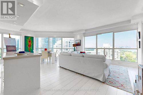 1307 - 2267 Lake Shore Boulevard W, Toronto, ON - Indoor Photo Showing Living Room