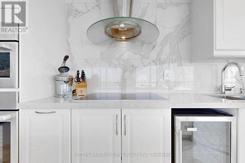 1307 - 2267 Lake Shore Boulevard W, Toronto, ON - Indoor Photo Showing Bathroom
