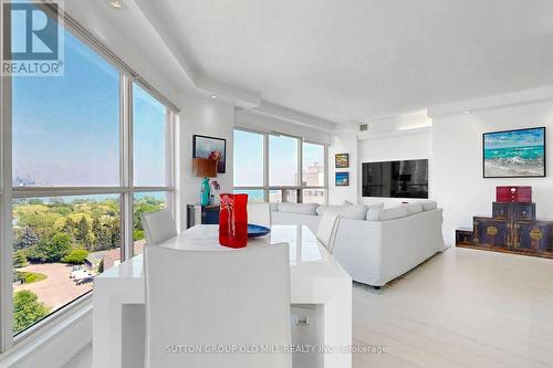 1307 - 2267 Lake Shore Boulevard W, Toronto, ON - Indoor