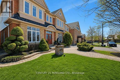 2020 Solar Place, Oshawa, ON - Outdoor