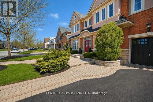 2020 Solar Place, Oshawa, ON - Outdoor