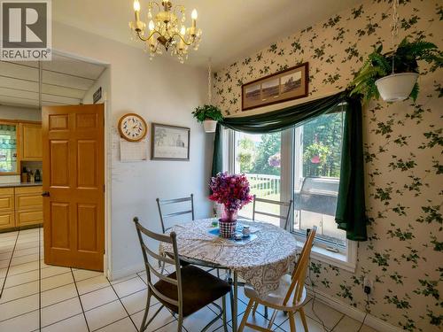 5175 Baker-Kersley Road, Quesnel, BC - Indoor Photo Showing Dining Room
