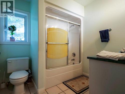 5175 Baker-Kersley Road, Quesnel, BC - Indoor Photo Showing Bathroom