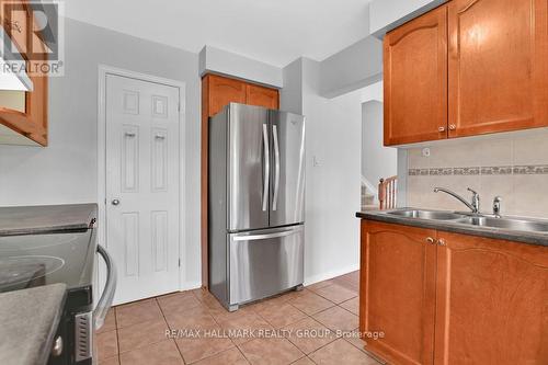 144 Trail Side Circle, Ottawa, ON - Indoor Photo Showing Kitchen With Double Sink