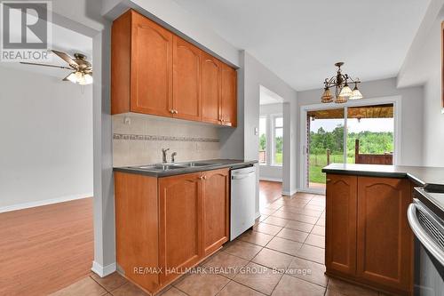 144 Trail Side Circle, Ottawa, ON - Indoor Photo Showing Kitchen With Double Sink