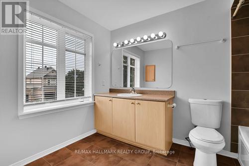 144 Trail Side Circle, Ottawa, ON - Indoor Photo Showing Bathroom