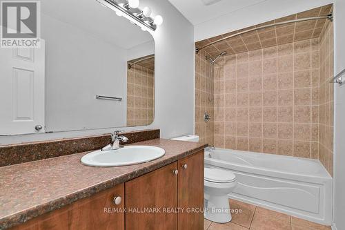 144 Trail Side Circle, Ottawa, ON - Indoor Photo Showing Bathroom