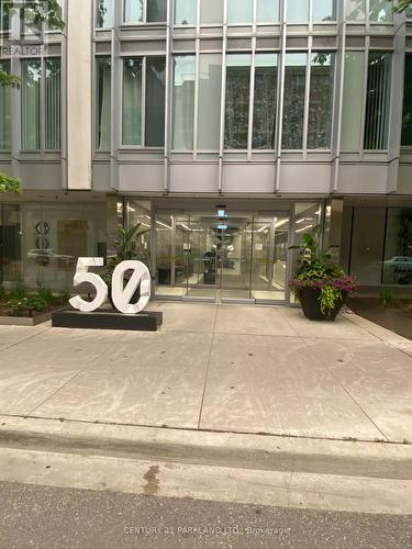 607 - 50 MCCAUL STREET  Toronto, ON M5T 1V9