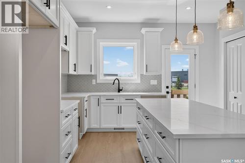 4 Aspen Place, Humboldt, SK - Indoor Photo Showing Kitchen With Upgraded Kitchen