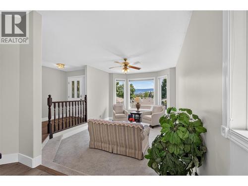 Living room - 602 Glenmeadows Road, Kelowna, BC - Indoor