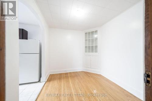 81 - 10 KINGSTON ROAD , Toronto, Ontario M4L 2S4 5