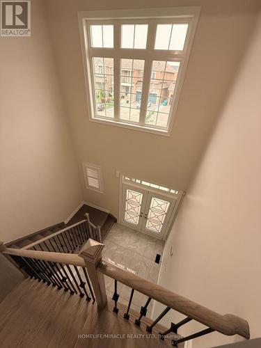 21 Valleyscape Trail, Caledon, ON - Indoor