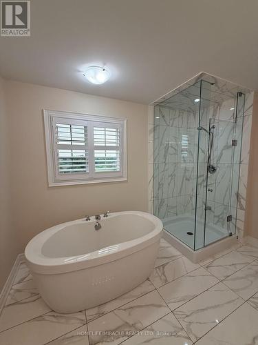 21 Valleyscape Trail, Caledon, ON - Indoor Photo Showing Bathroom