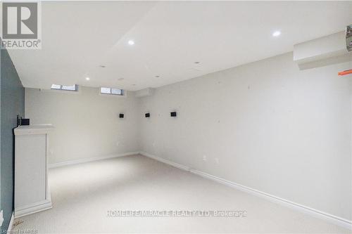 2245 Pathfinder Drive, Burlington, ON - Indoor