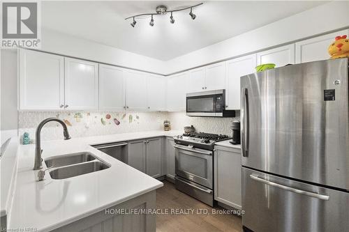 2245 Pathfinder Drive, Burlington, ON - Indoor Photo Showing Kitchen With Double Sink With Upgraded Kitchen