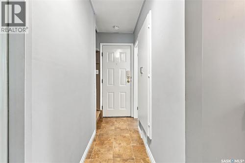 818 5Th Street E, Saskatoon, SK - Indoor Photo Showing Other Room