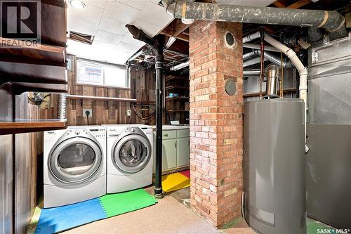 818 5Th Street E, Saskatoon, SK - Indoor Photo Showing Laundry Room